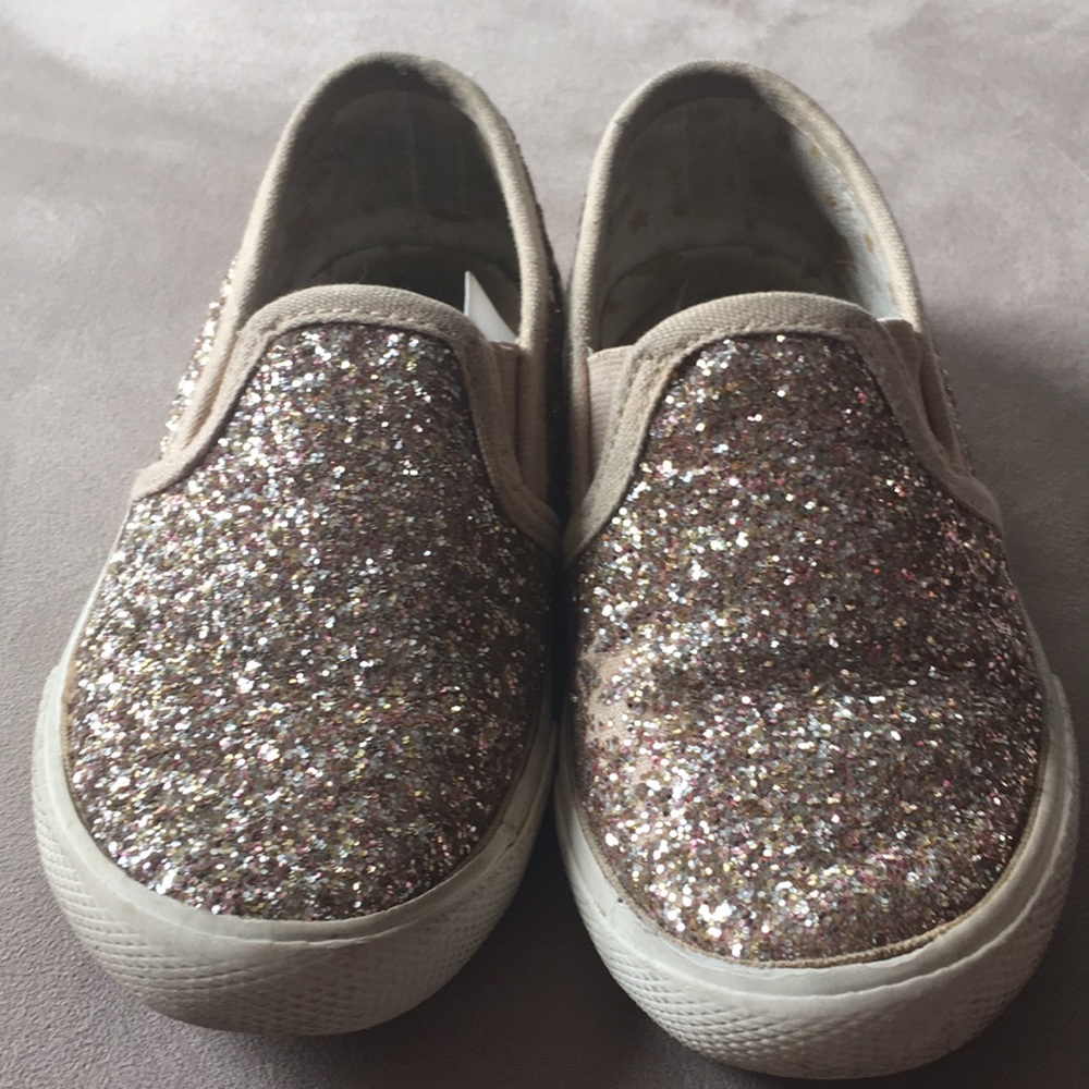 Girls Glitter Shoes!